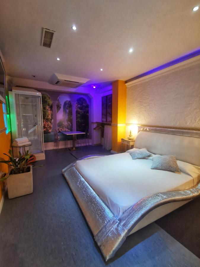 Tu Mansion Guest House Navalcarnero Ngoại thất bức ảnh