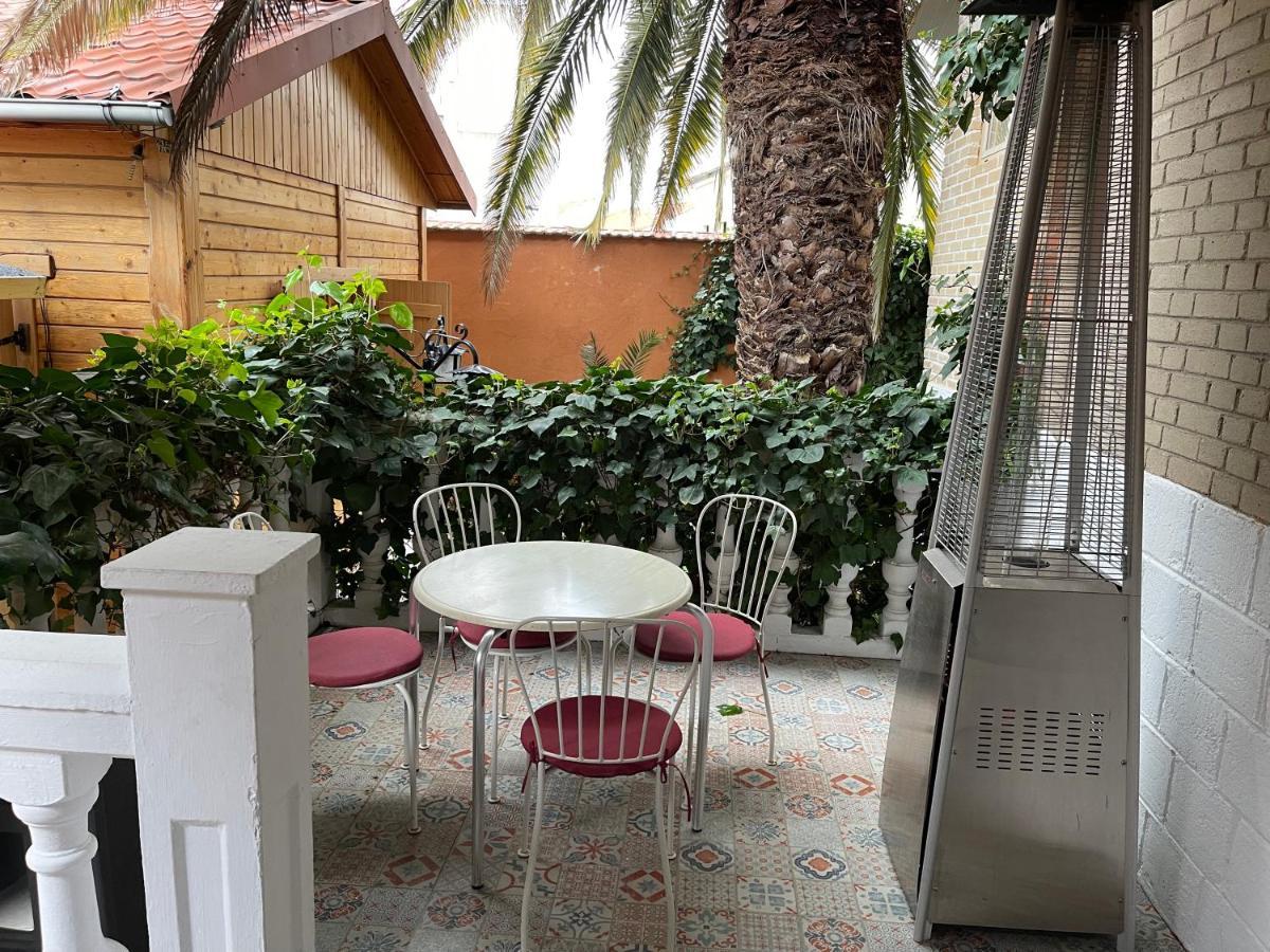 Tu Mansion Guest House Navalcarnero Ngoại thất bức ảnh