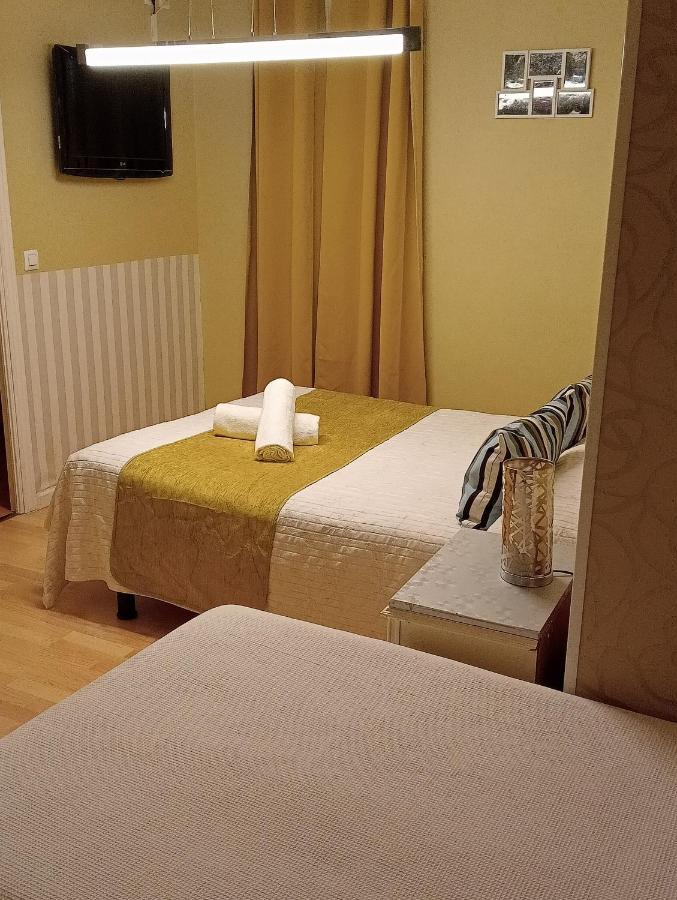 Tu Mansion Guest House Navalcarnero Ngoại thất bức ảnh