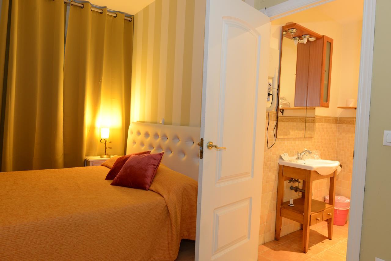Tu Mansion Guest House Navalcarnero Ngoại thất bức ảnh